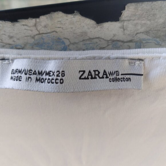 ZARA W/B COLLECTION WHITE SLEEVELESS TOP TANK ROUND NECK SIZE MEDIUM - Picture 4 of 9